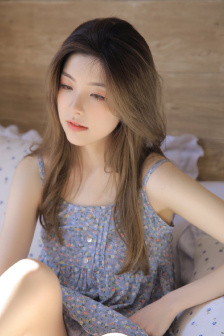 王菲发短信斥责李亚鹏